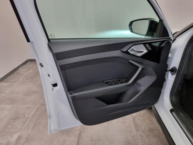 AUDI A1 citycarver 30 TFSI S tronic Identity Contrast