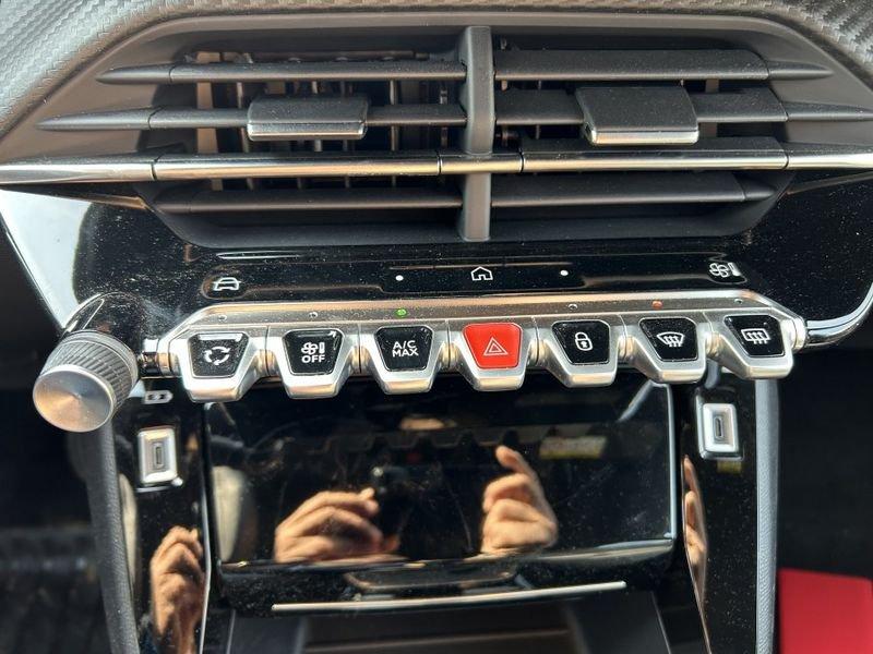 Peugeot 2008 PureTech 100 Allure 3.000 KM!! NAVI+KEYLESS