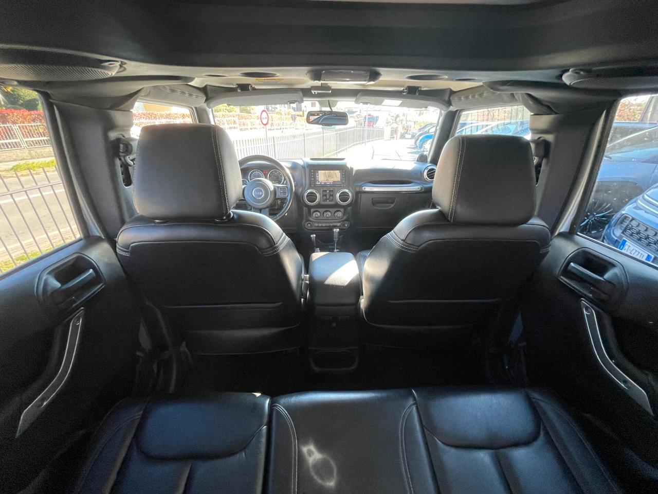 Jeep Wrangler Unlimited 2.8 CRD DPF Sahara Auto