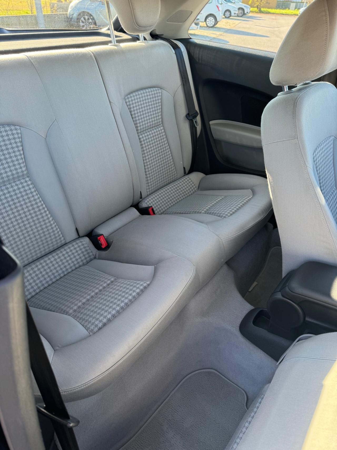 Audi A1 SPB 1.6 TDI 105 CV Ambition