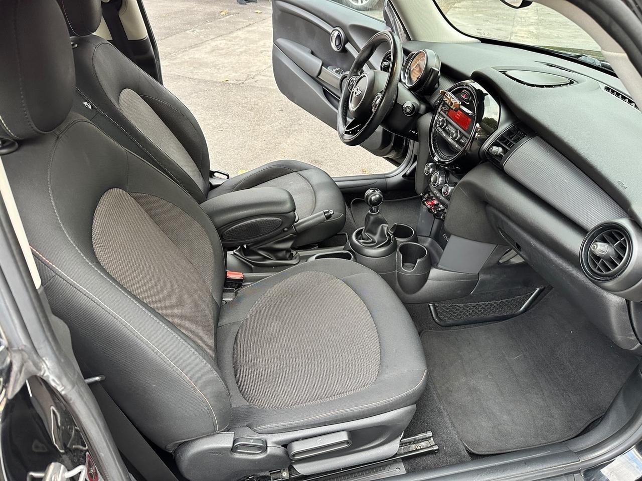 MINI Cooper 1.2BENZINA 136 HP 2015