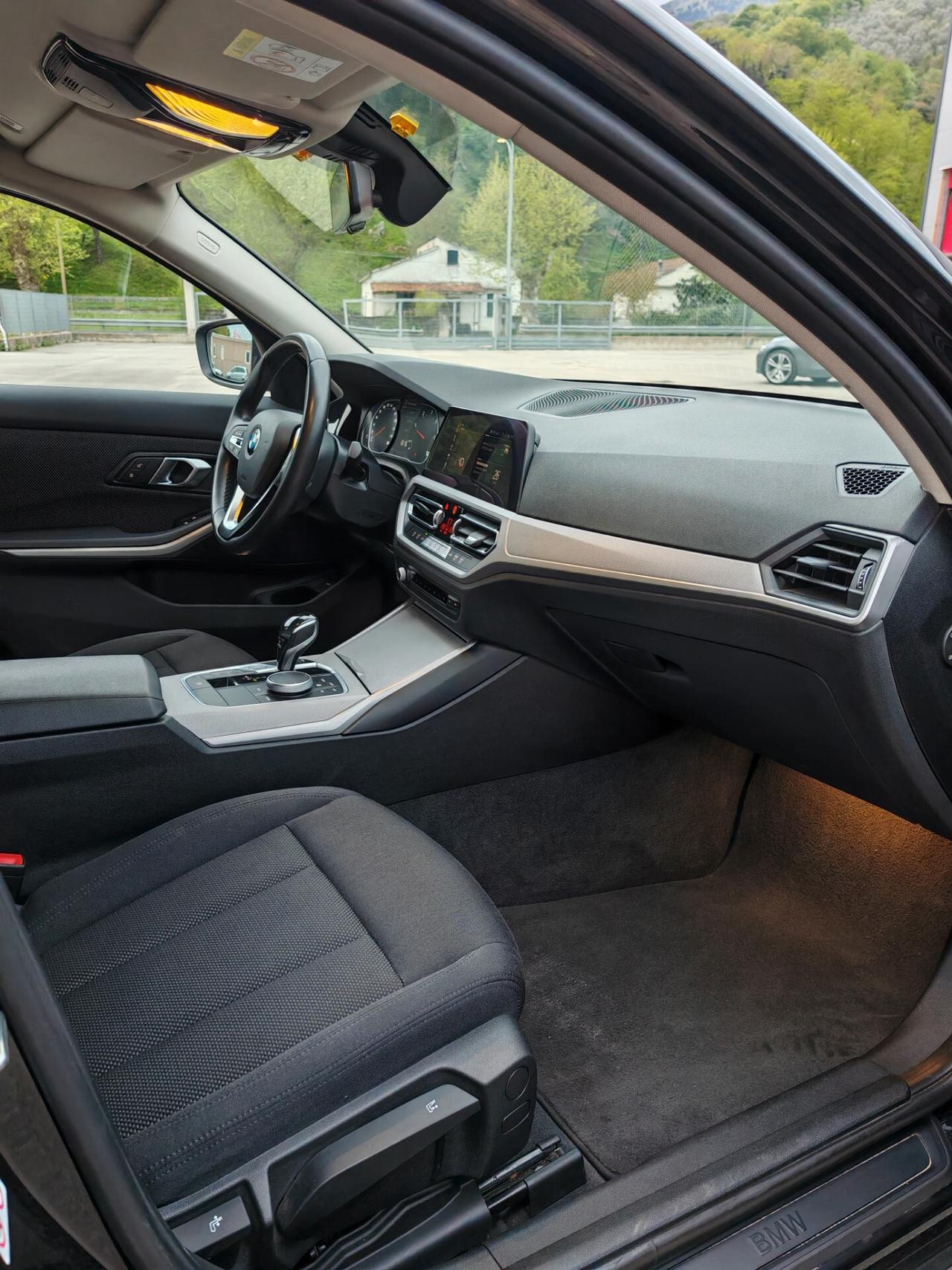 Bmw 320 320d 48V xDrive Touring Business Advantage