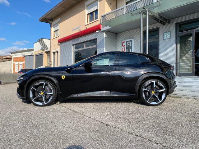 FERRARI Purosangue Purosangue