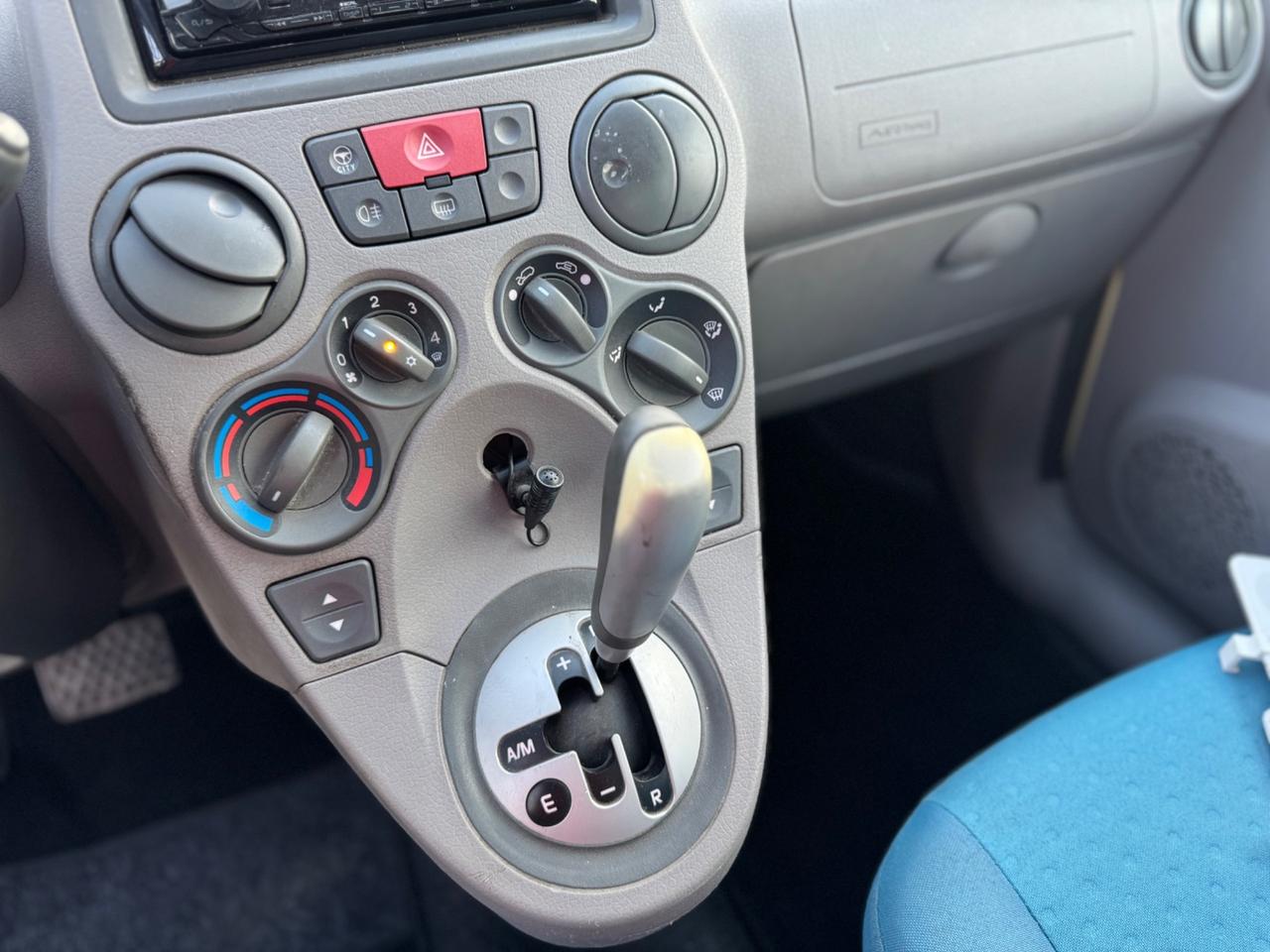 FIAT PANDA 1.2 60 CV DUALOGIC CAMBIO AUTOMATICO