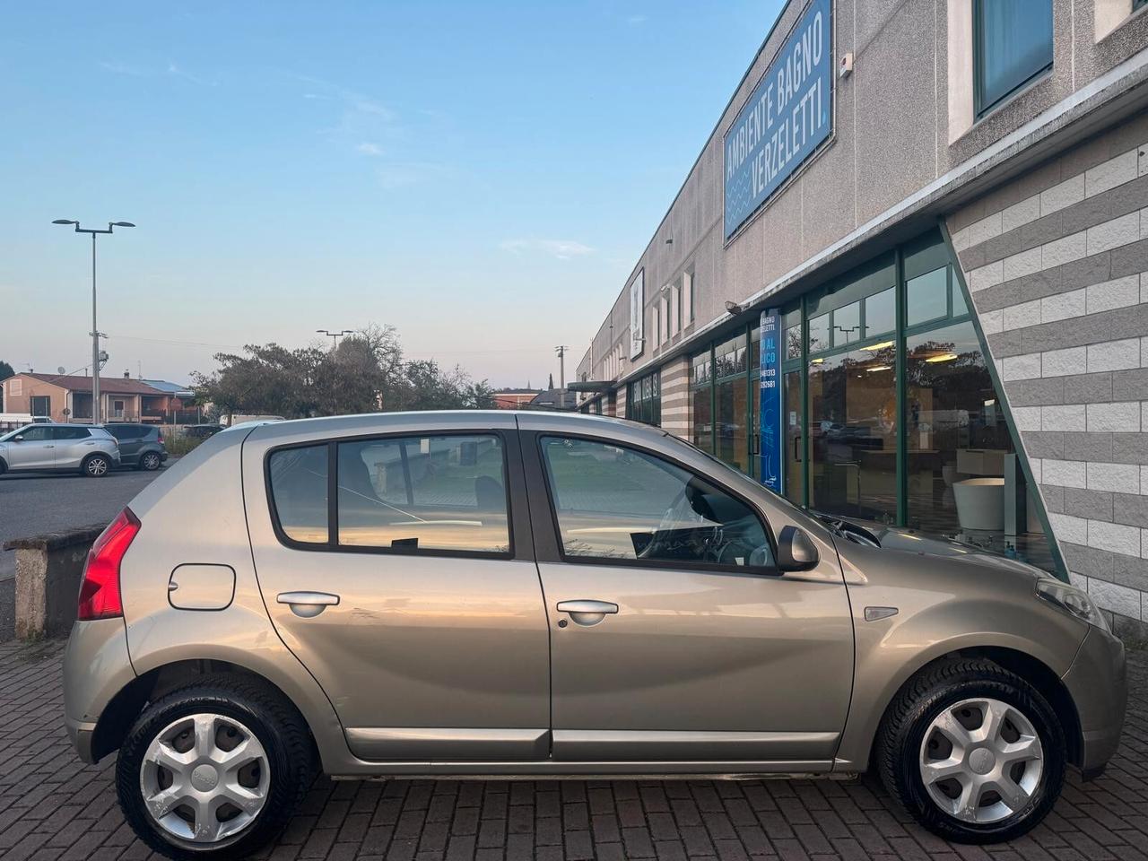 Dacia Sandero 1.4 8V GPL Lauréate