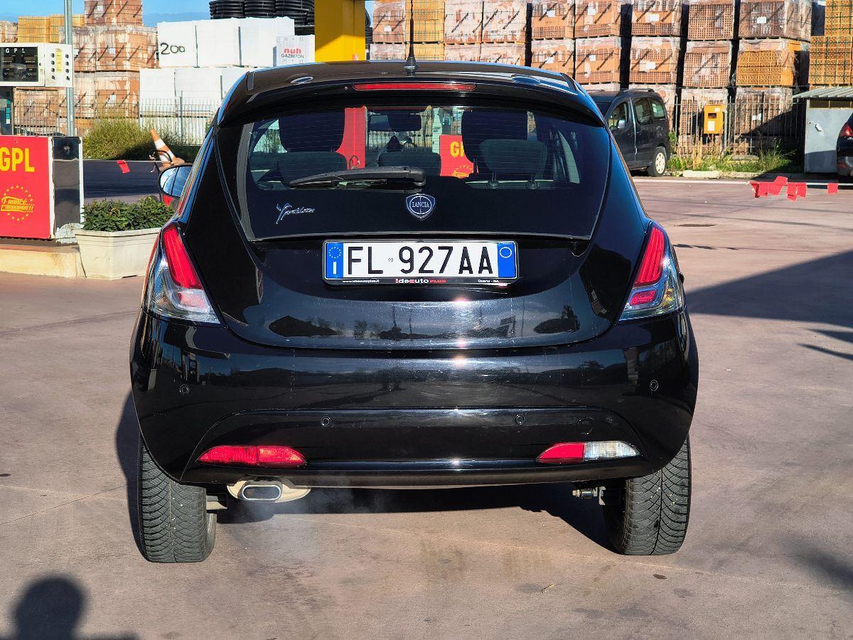 LANCIA - Ypsilon - 1.2 69 CV 5p. GPL Ecochic Gold