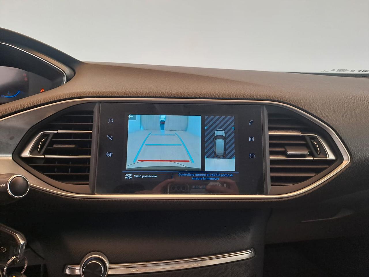 Peugeot 308 1.5 bluehdi Active *99.000*