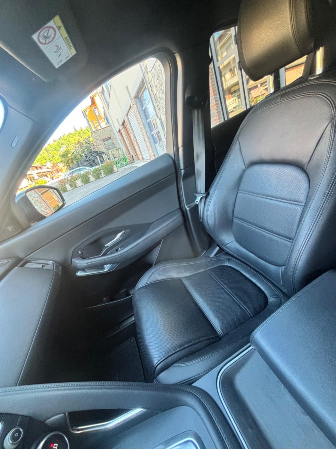Jaguar E-Pace 2.0D 180 CV AWD