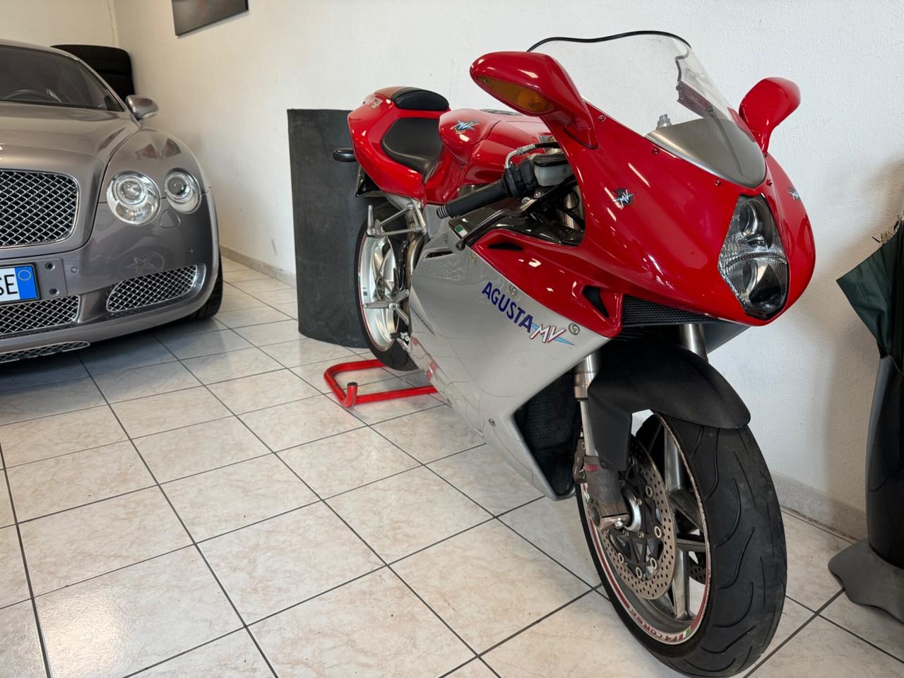 Mv Agusta F4 750 monoposto e biposto