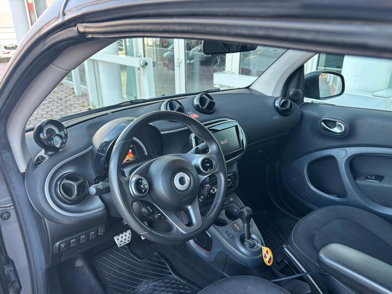 Smart ForTwo 90 0.9 Turbo twinamic cabrio Brabus edition