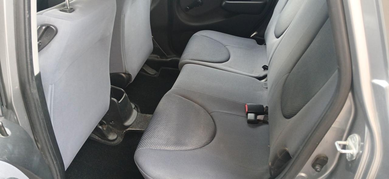 Honda Jazz 1.2 benzina neopatentati