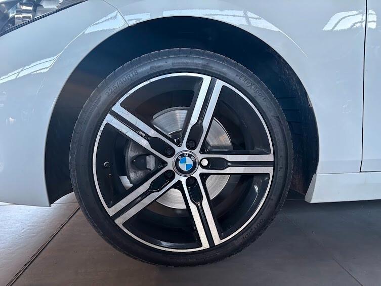 Bmw 116d 5 porte NEOPATENTATI