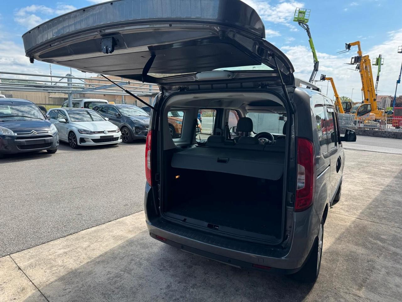 Fiat Doblo Doblò 1.4 T-Jet 16V Natural Power Lounge