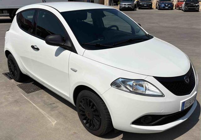 LANCIA Ypsilon 1.0 FireFly 5 porte S&S Hybrid Ecochic Gold