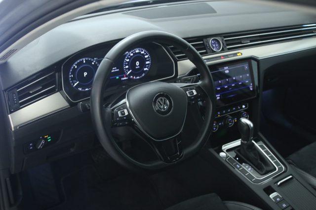 VOLKSWAGEN Passat Variant 2.0 TDI DSG Executive BlueMotion Tech.