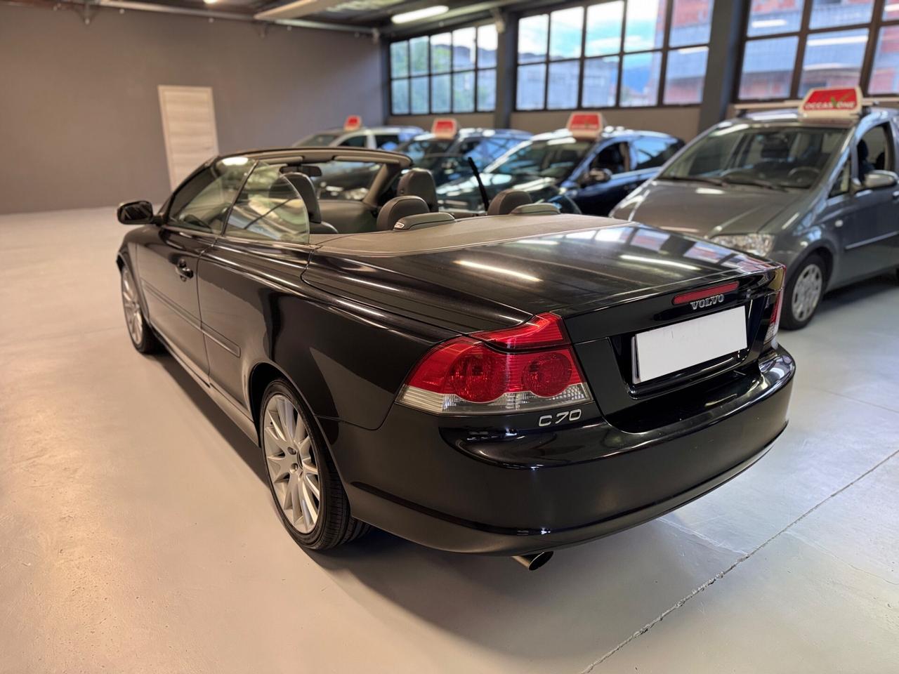 Volvo C70 2.4 D5 20V Momentum