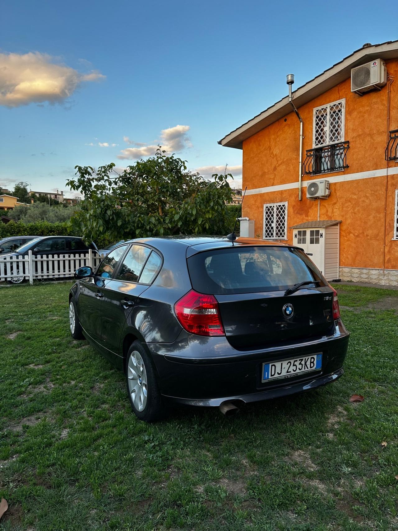 Bmw 118 118d cat 5 porte Futura DPF PERFETTA !