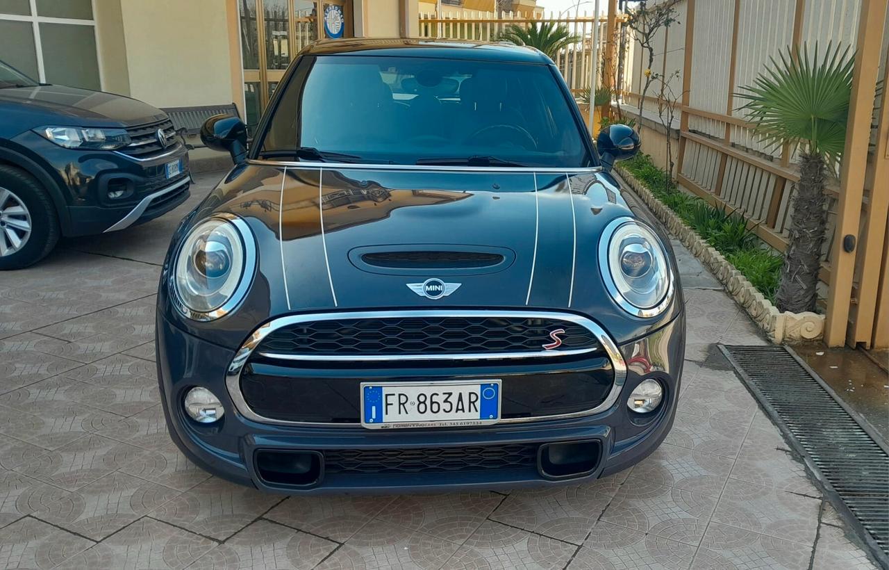 Mini 2.0 Cooper SD aut. Hype 5 porte