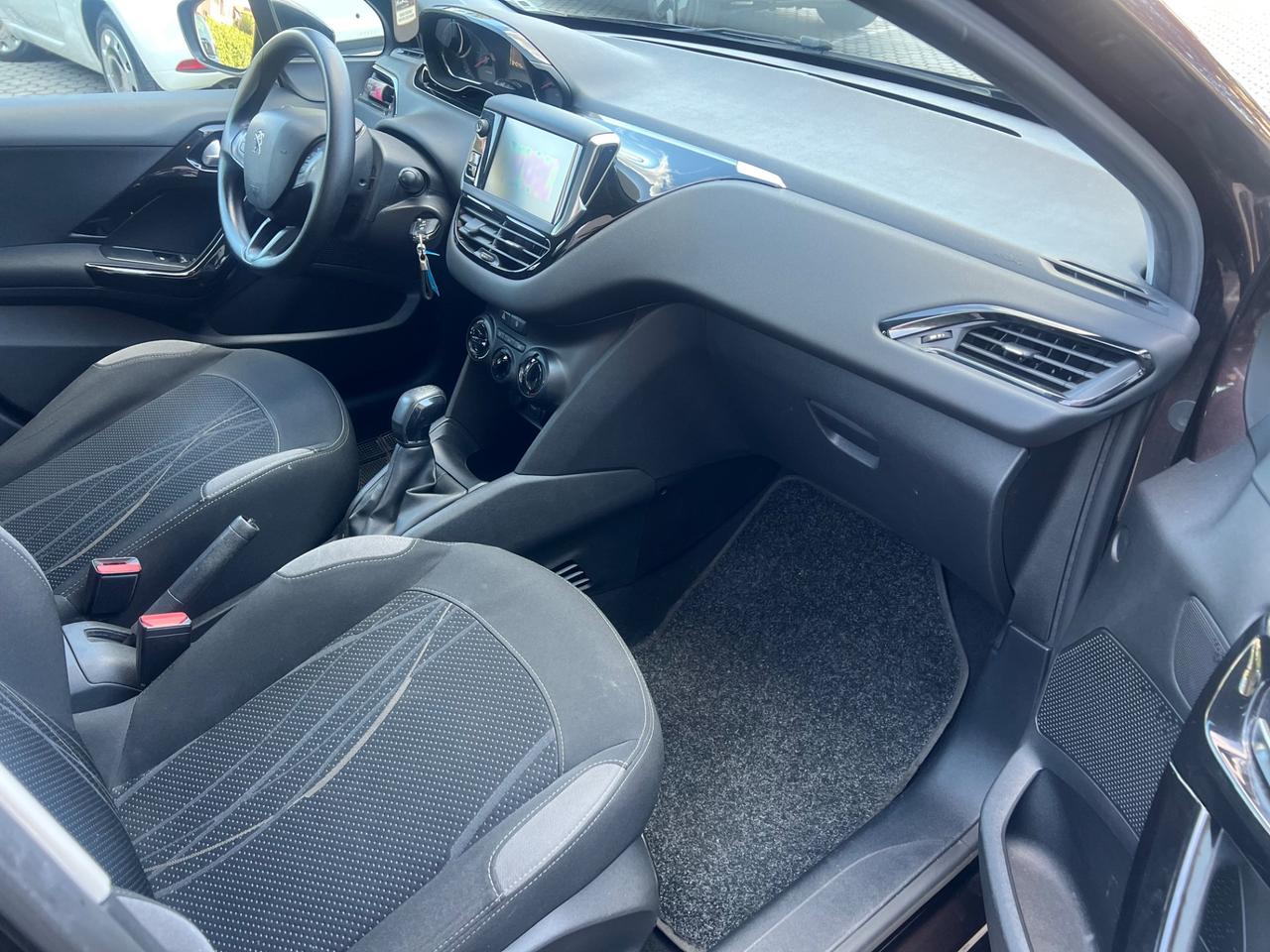 Peugeot 208 1.2 VTi 82 CV 5 porte Active