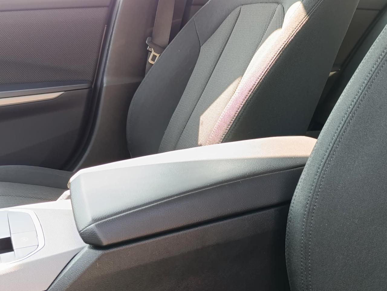 BMW 318 d Touring mhev 48V auto