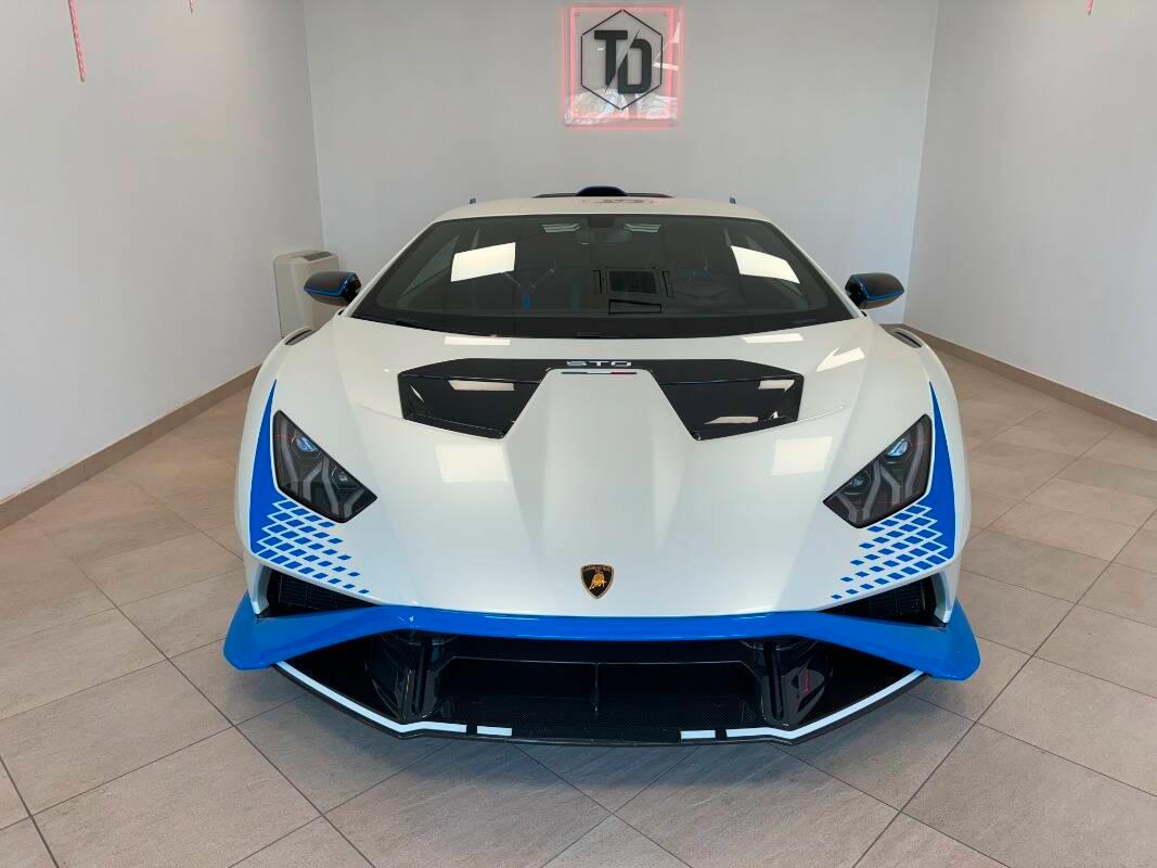 Lamborghini Huracan STO - LIFT - AKRAPOVIC-PPF-FULL.CARBONIO-IVA ESP.