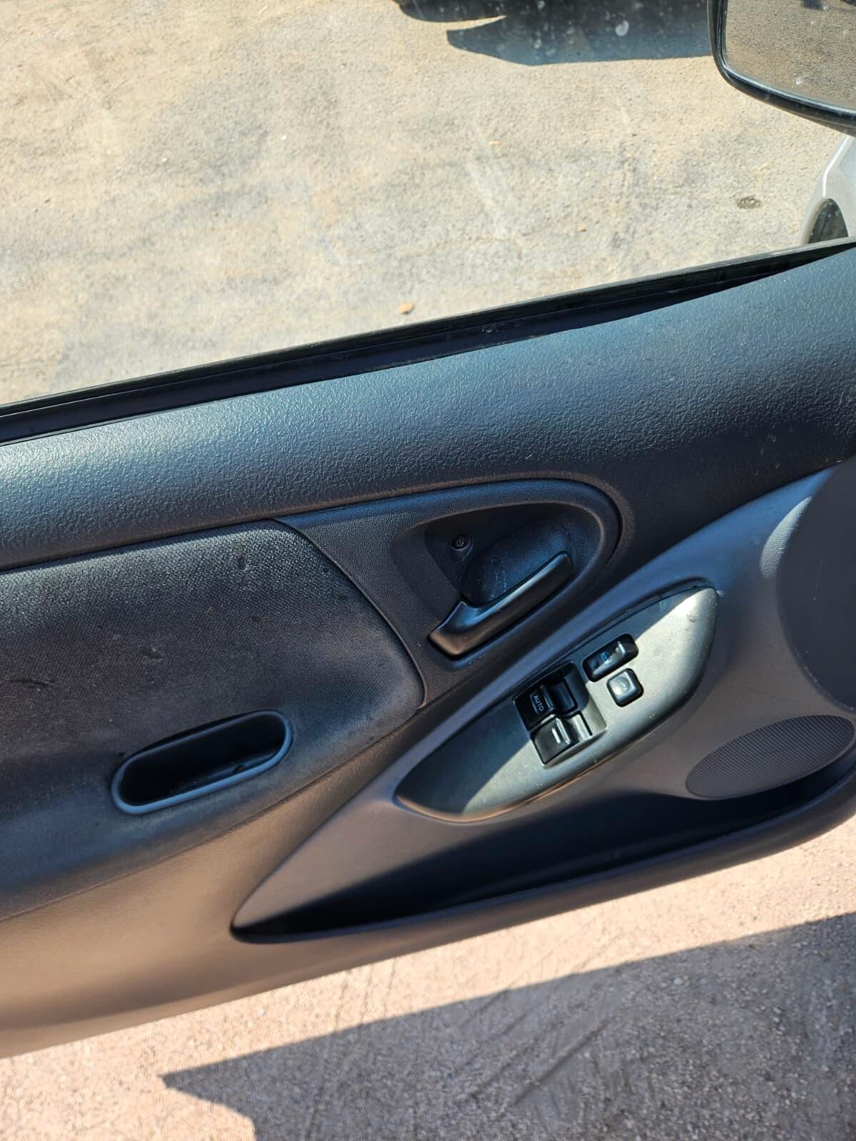 Toyota Yaris 1.0i 16V cat 3 porte