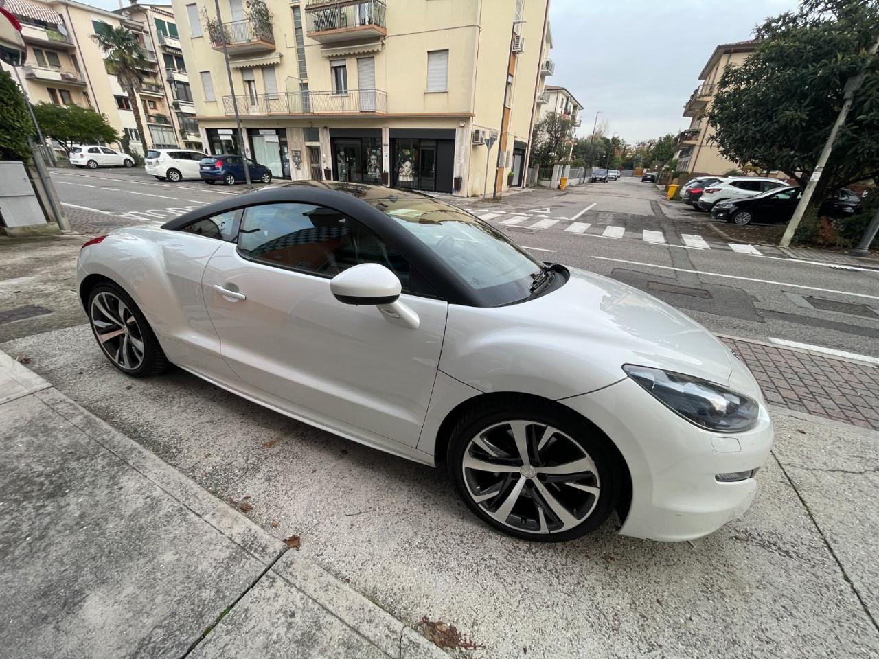 PEUGEOT RCZ 2.0 HDi cinghia e pneumatici nuovi