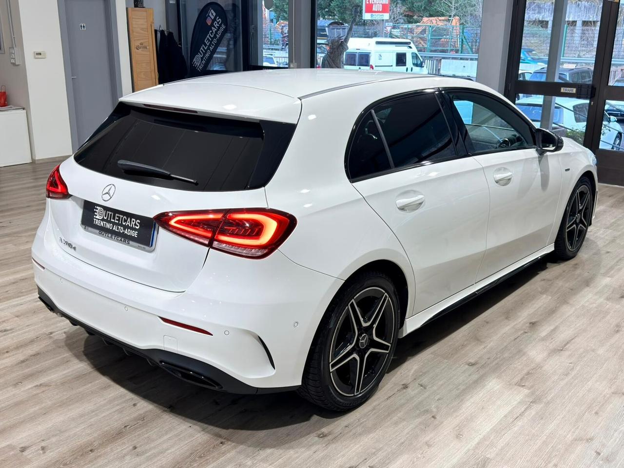 MERCEDES A200 D AUTO PREMIUM AMG LINE 2.0 150CV