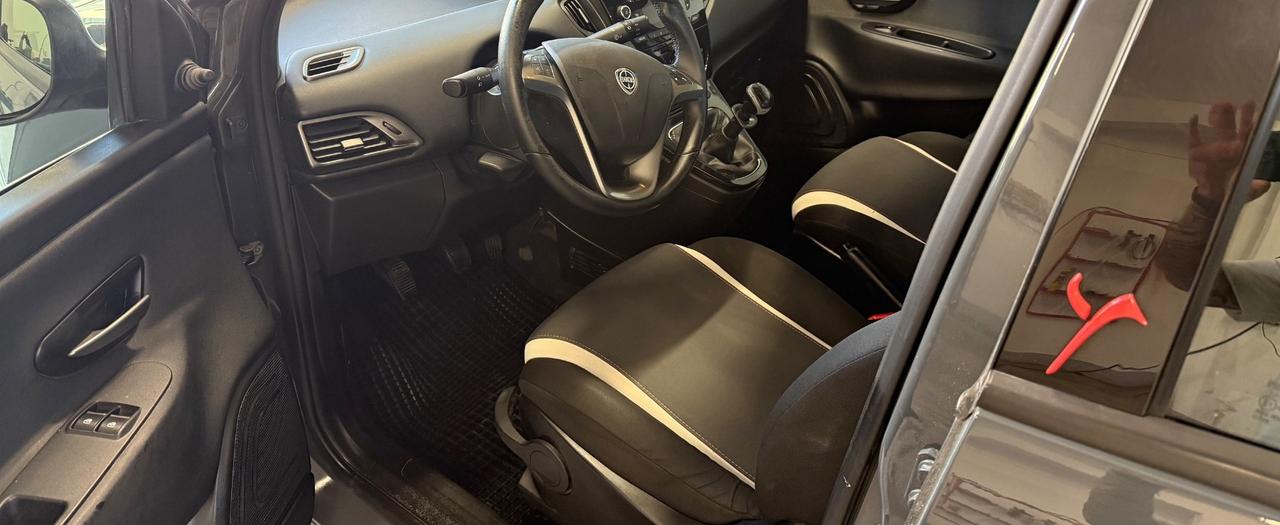 Lancia Ypsilon 1.2 69 CV 5 porte GPL Ecochic Gold