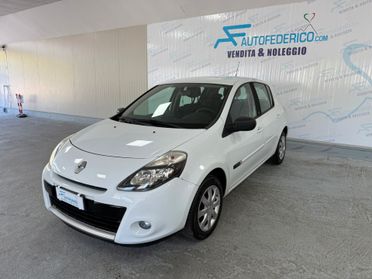 Renault Clio 1.2 Benz. 75cv 5 porte Navigatore