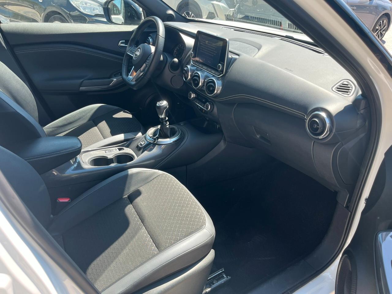 Nissan Juke 1.0 DIG-T 114 CV N-Connecta