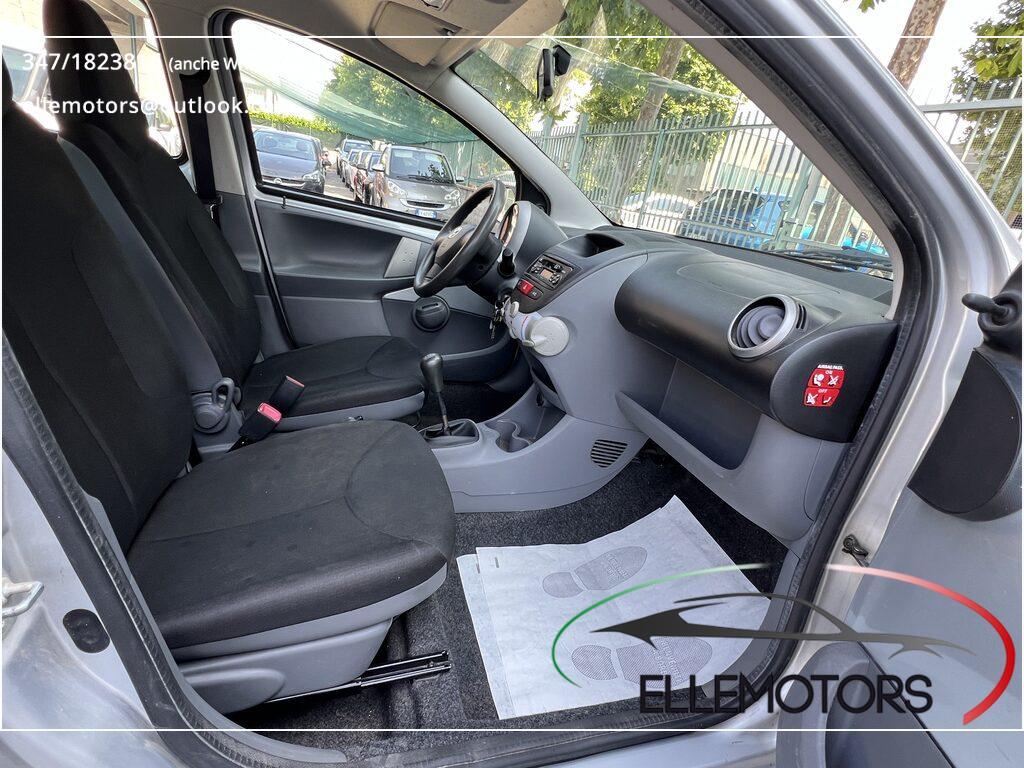 Toyota Aygo 5 Porte 1.0 VVT-i Now