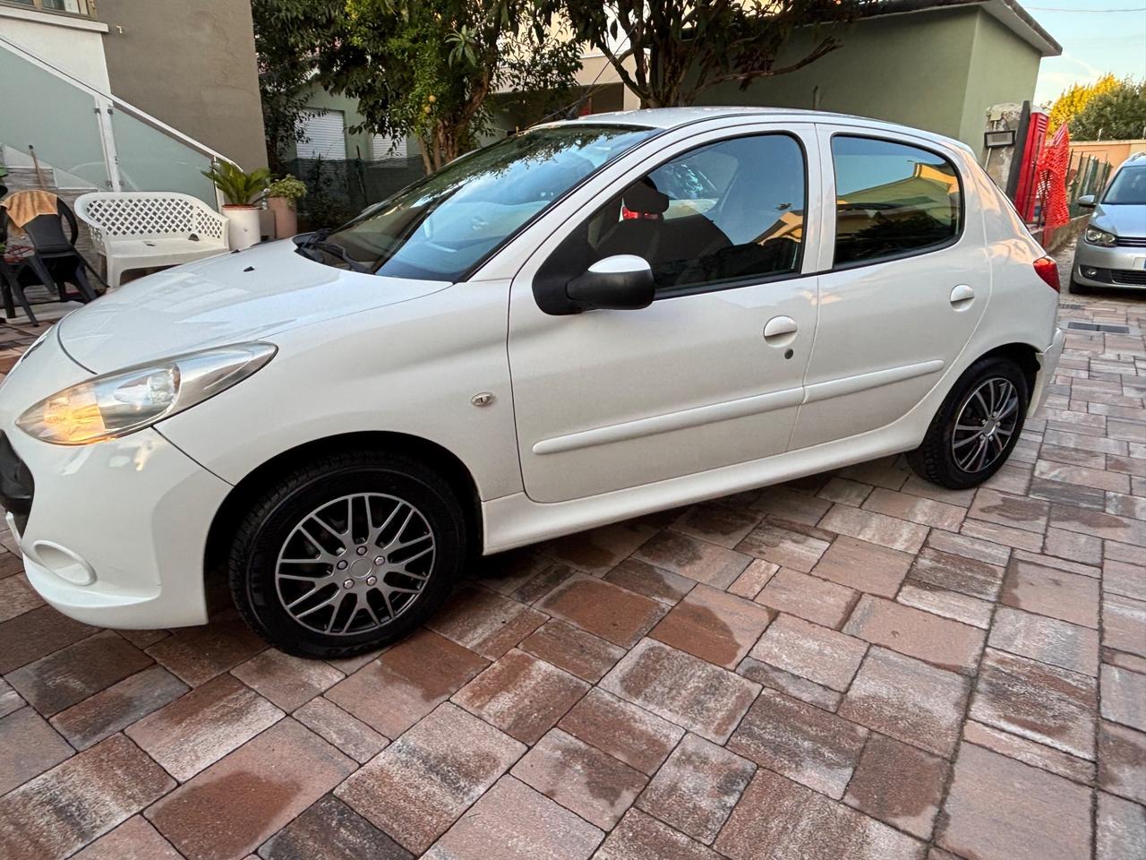 Peugeot 206 Plus 1.1 60CV 5p. benzina+GPL scade 2030
