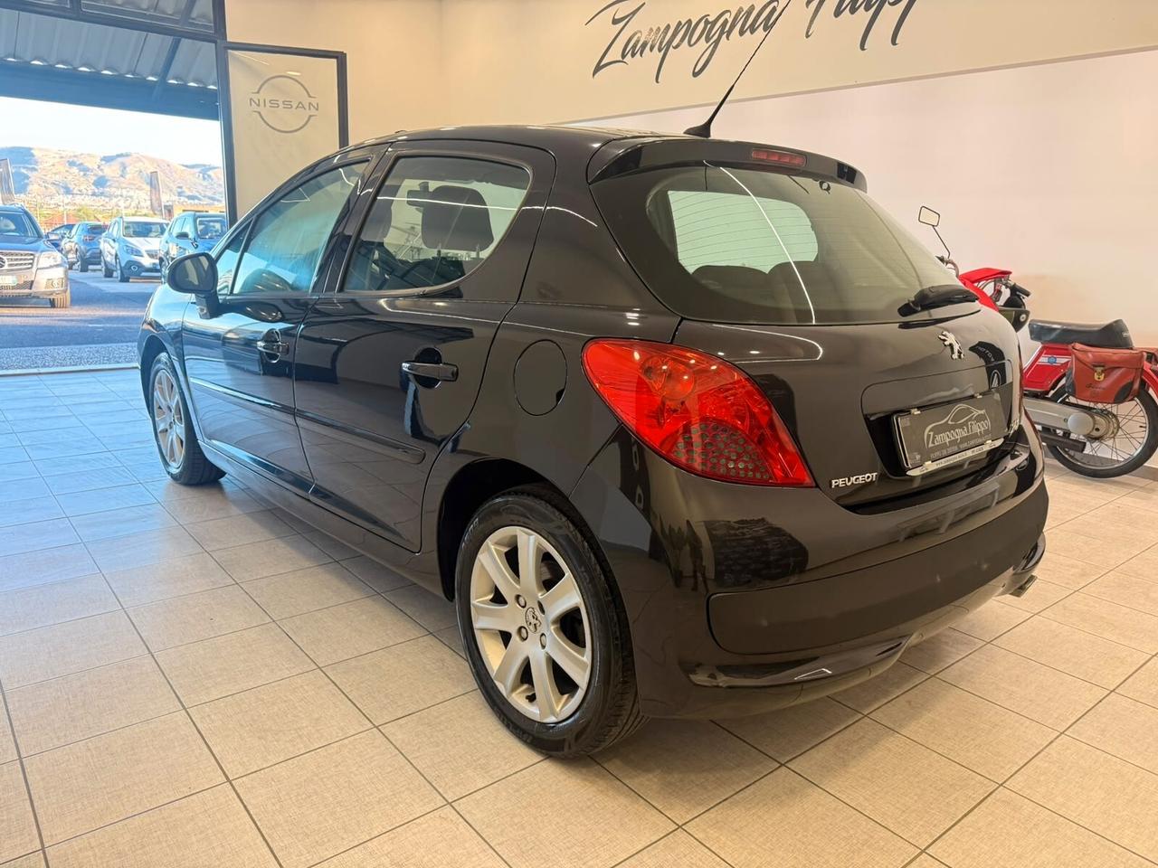 Peugeot 207 1.6 HDi 90CV 5p. XS
