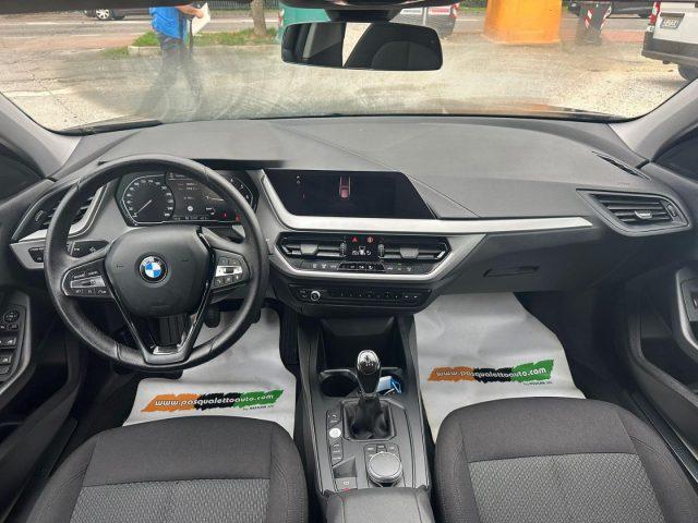 BMW 118 i 5p. Business Advantage