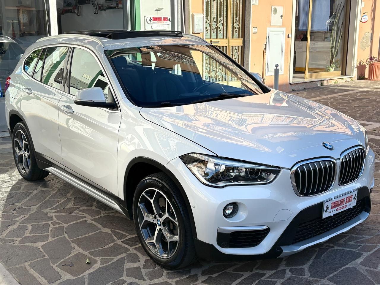 BMW X1 SDrive20d xLine FULL/LED/NAV/TETTO