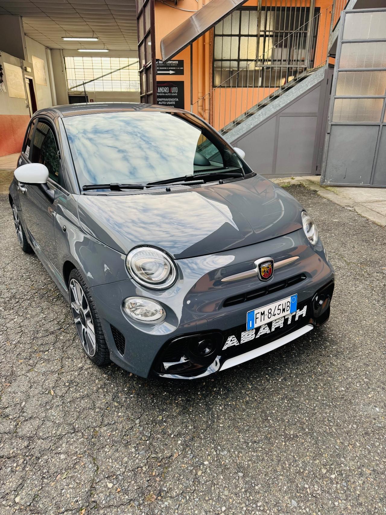 Abarth 595 1.4 Turbo T-Jet 165 CV Turismo
