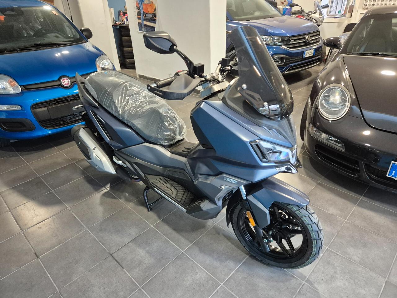 Sym ADX 300