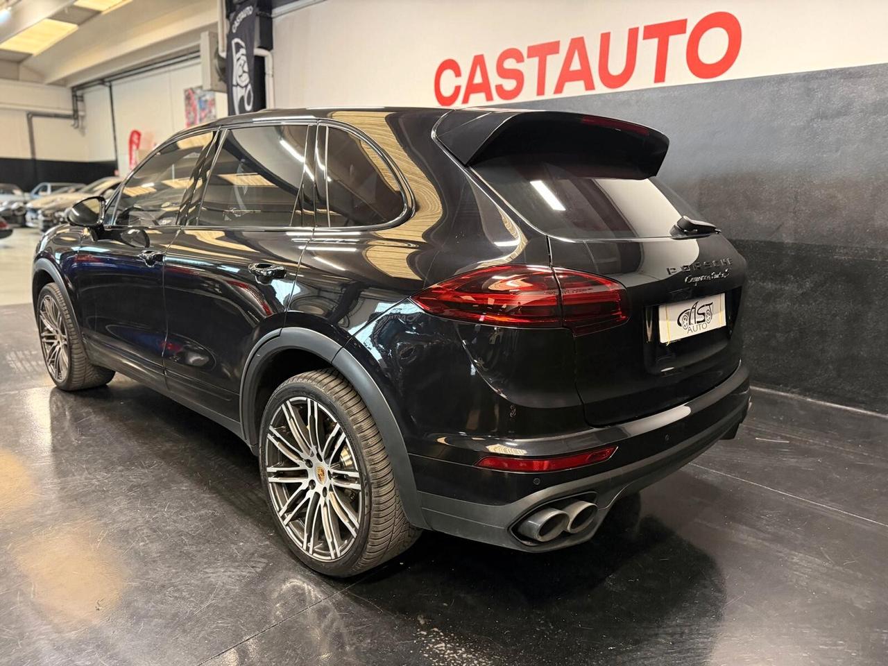 Porsche Cayenne 4.8 Turbo S