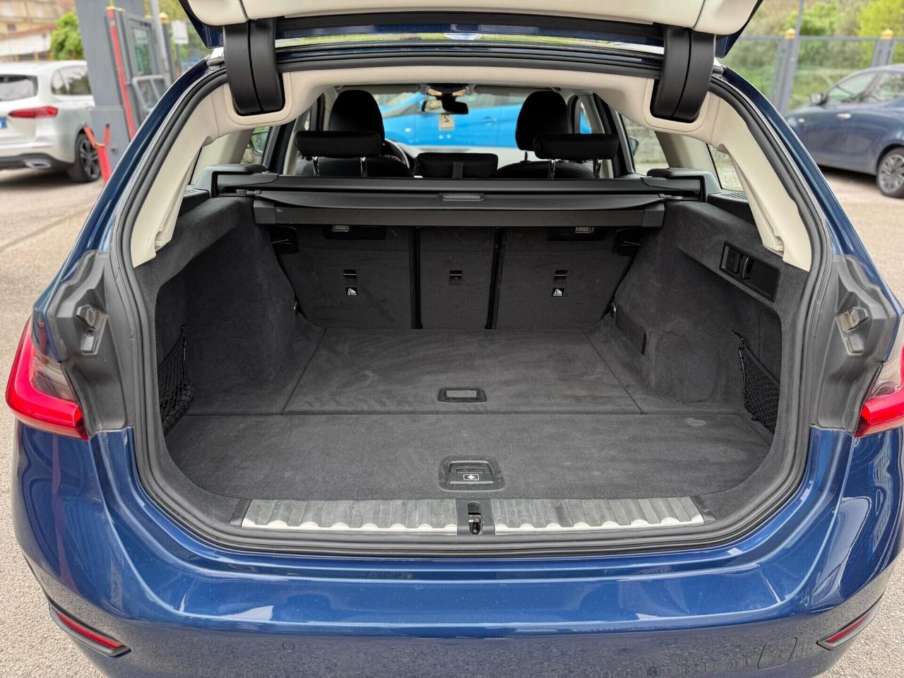 Bmw 320d 48V x-Drive Touring Business C. Auto.