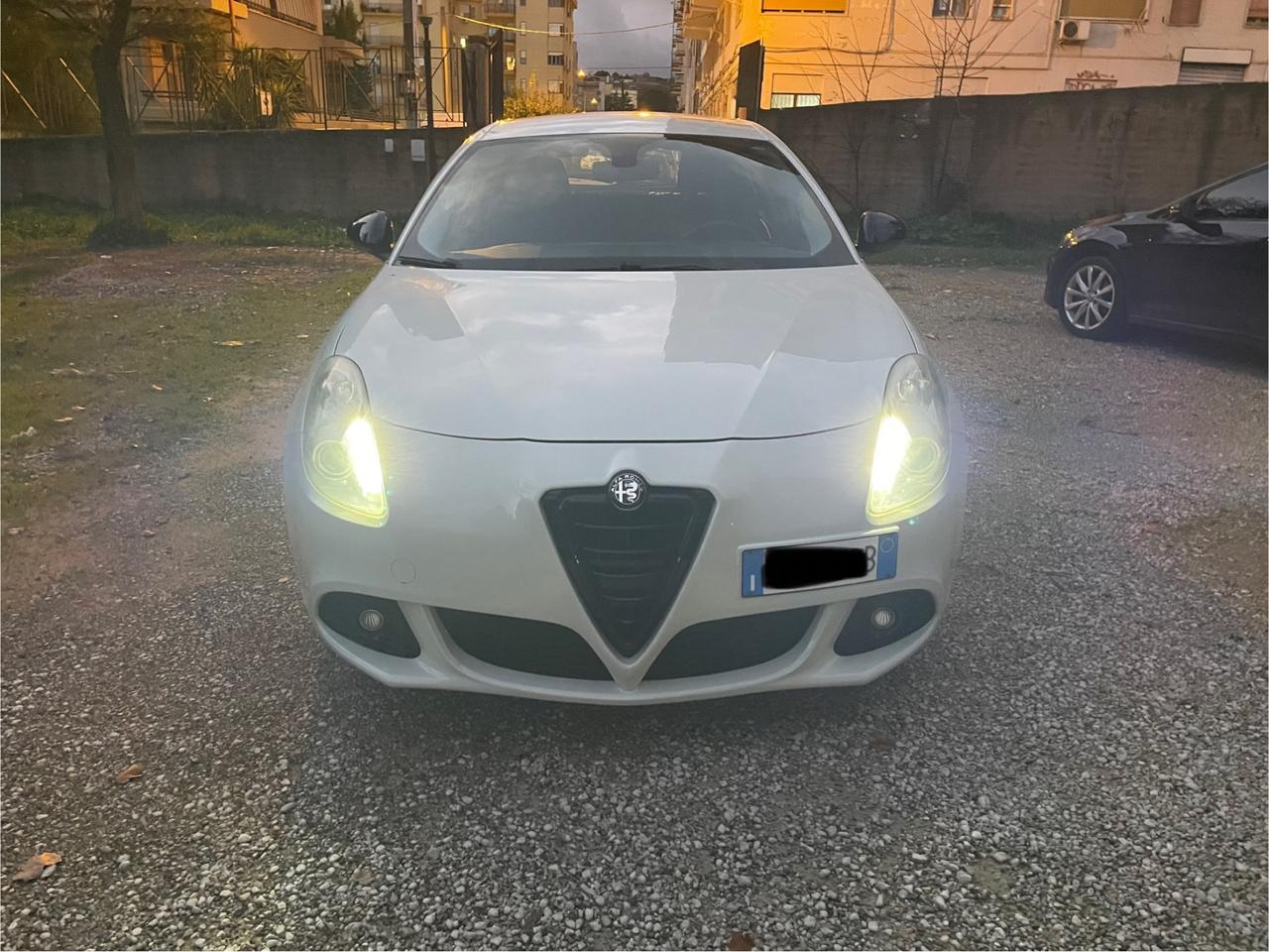 Alfa Romeo Giulietta 1.6 JTDm-2 105 CV Distinctive