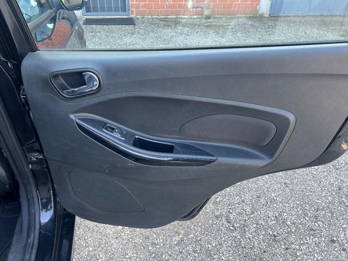 FORD - Ka plus - Ka+ 1.2 Ti-VCT 85 CV Ultimate Color