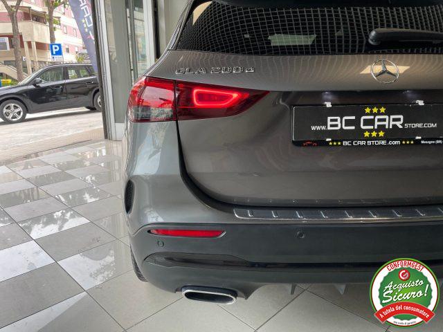 MERCEDES-BENZ GLA 200 d Auto Premium AMG *PACK LUCI*PELLE