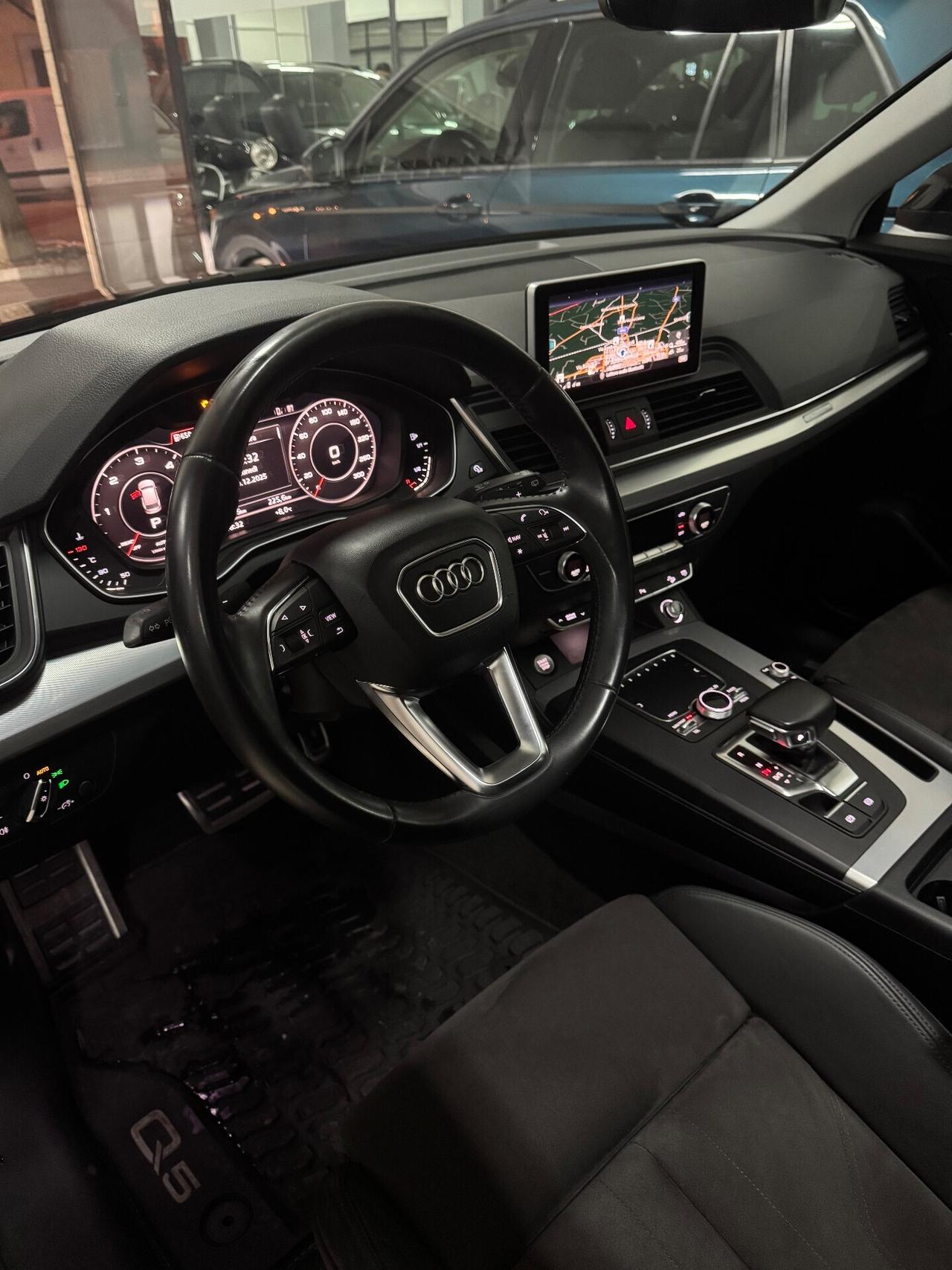 Audi Q5 40 TDI quattro S tronic line plus