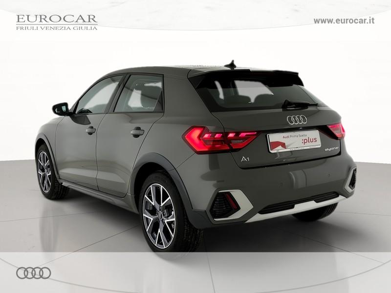 Audi A1 citycarver 30 1.0 tfsi admired 110cv