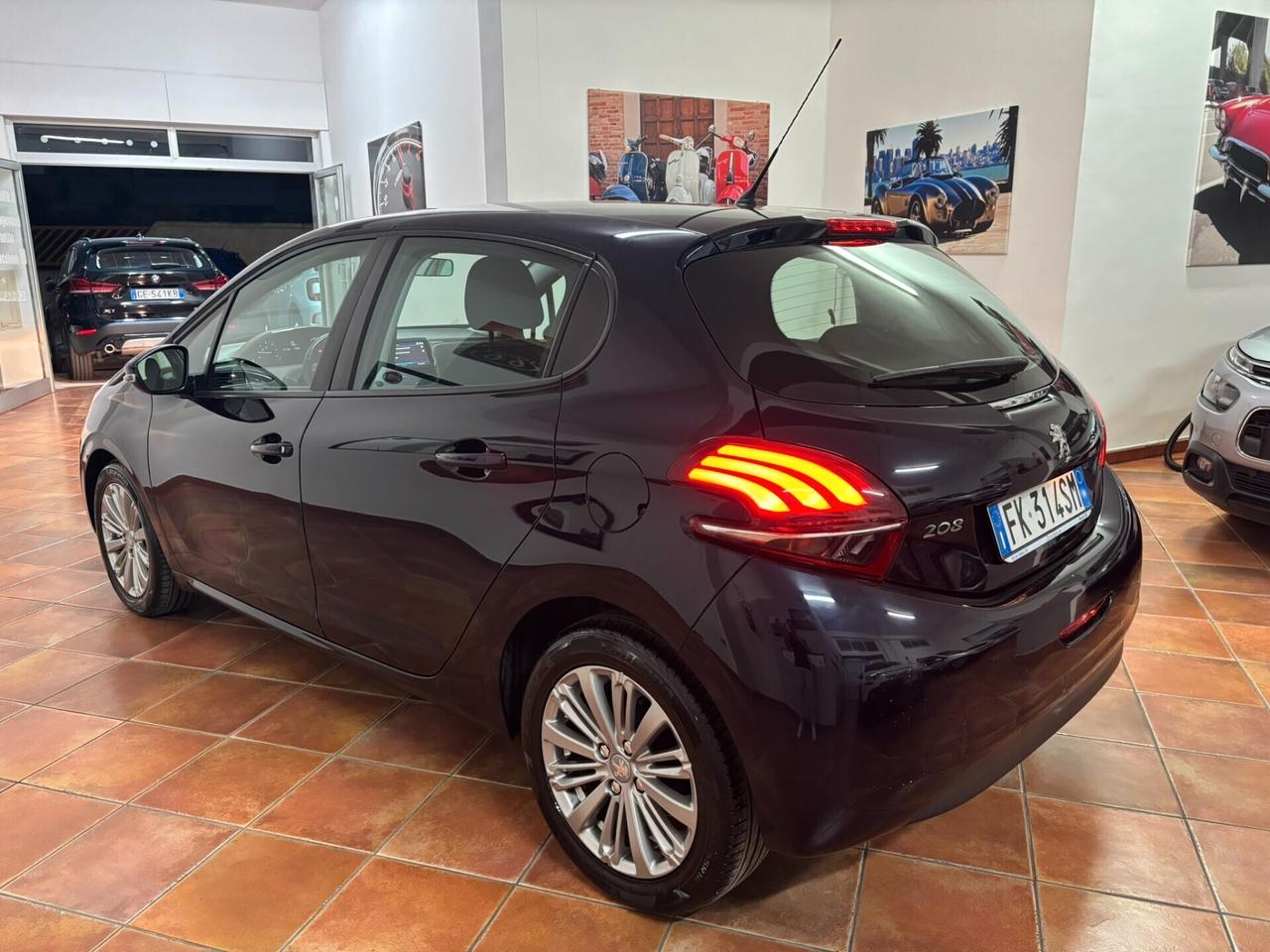 Peugeot 208 BlueHDi 75 5 porte Allure