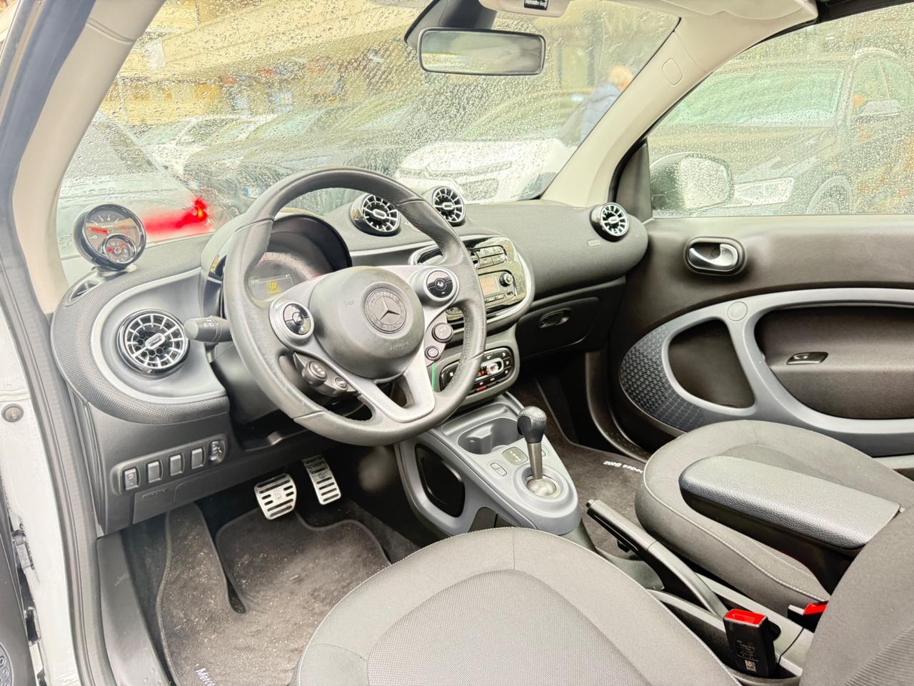 Smart ForTwo 70 1.0 twinamic cabrio Passion LED PDC CERCHI 15 BLUETOOTH