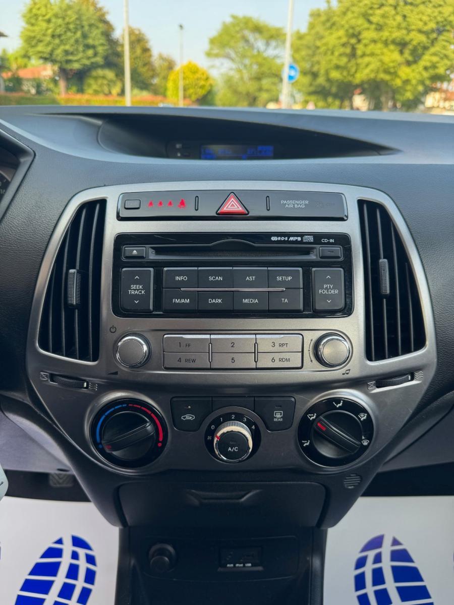 HYUNDAI - i20 - 1.2 5p. Classic NEOPATENTATI