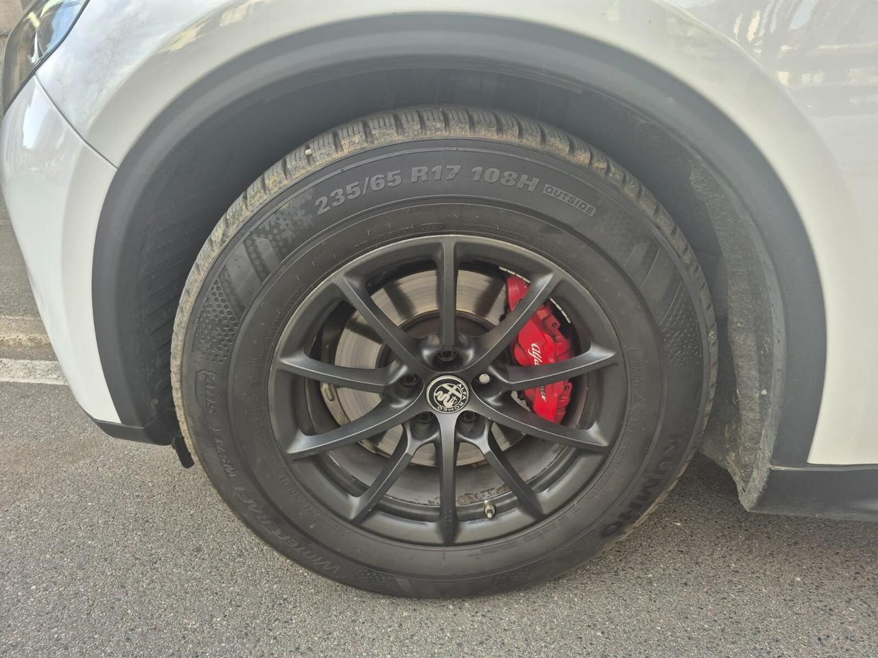 Alfa Romeo Stelvio 2.2 Turbodiesel 180 CV AT8 RWD Business