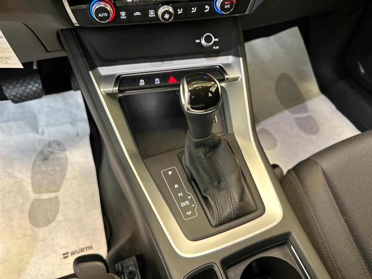 Audi Q3 35 2.0 tdi Business S-tronic